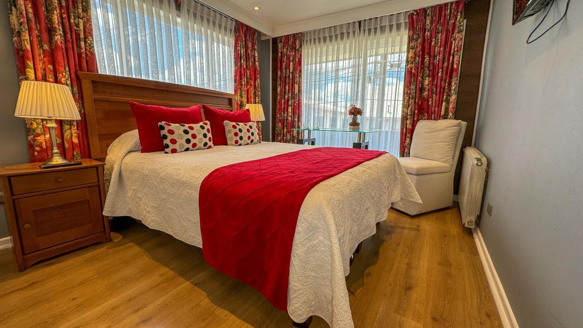 Hotel Puerta Del Lago Puerto Varas Eksteriør billede