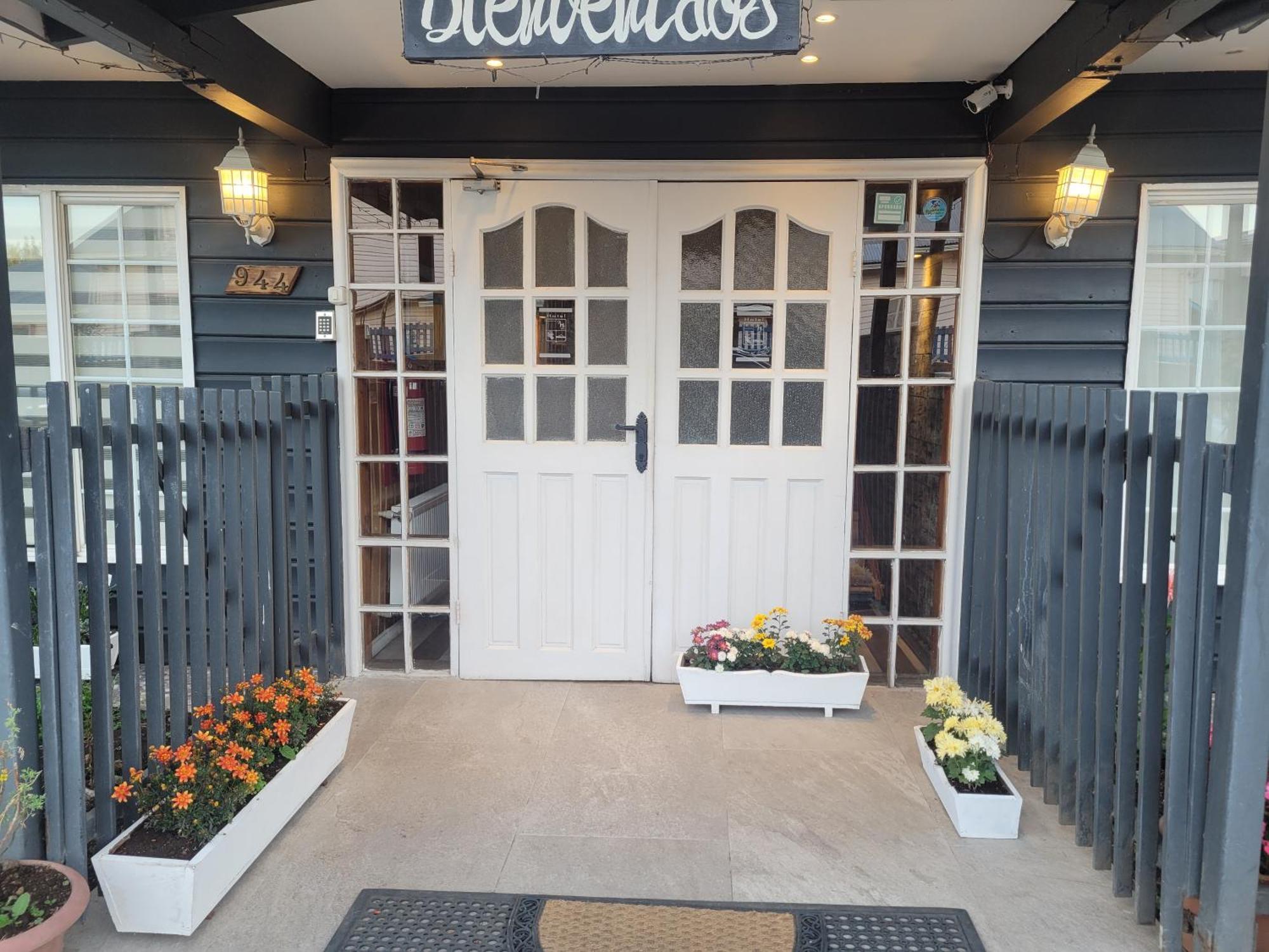 Hotel Puerta Del Lago Puerto Varas Eksteriør billede