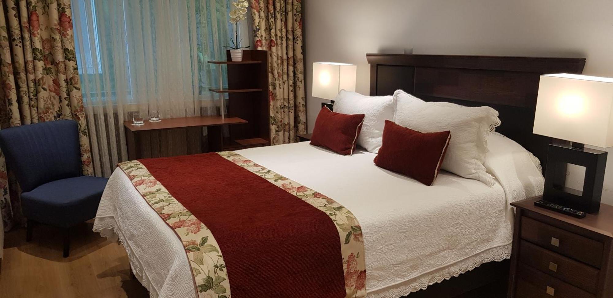 Hotel Puerta Del Lago Puerto Varas Eksteriør billede