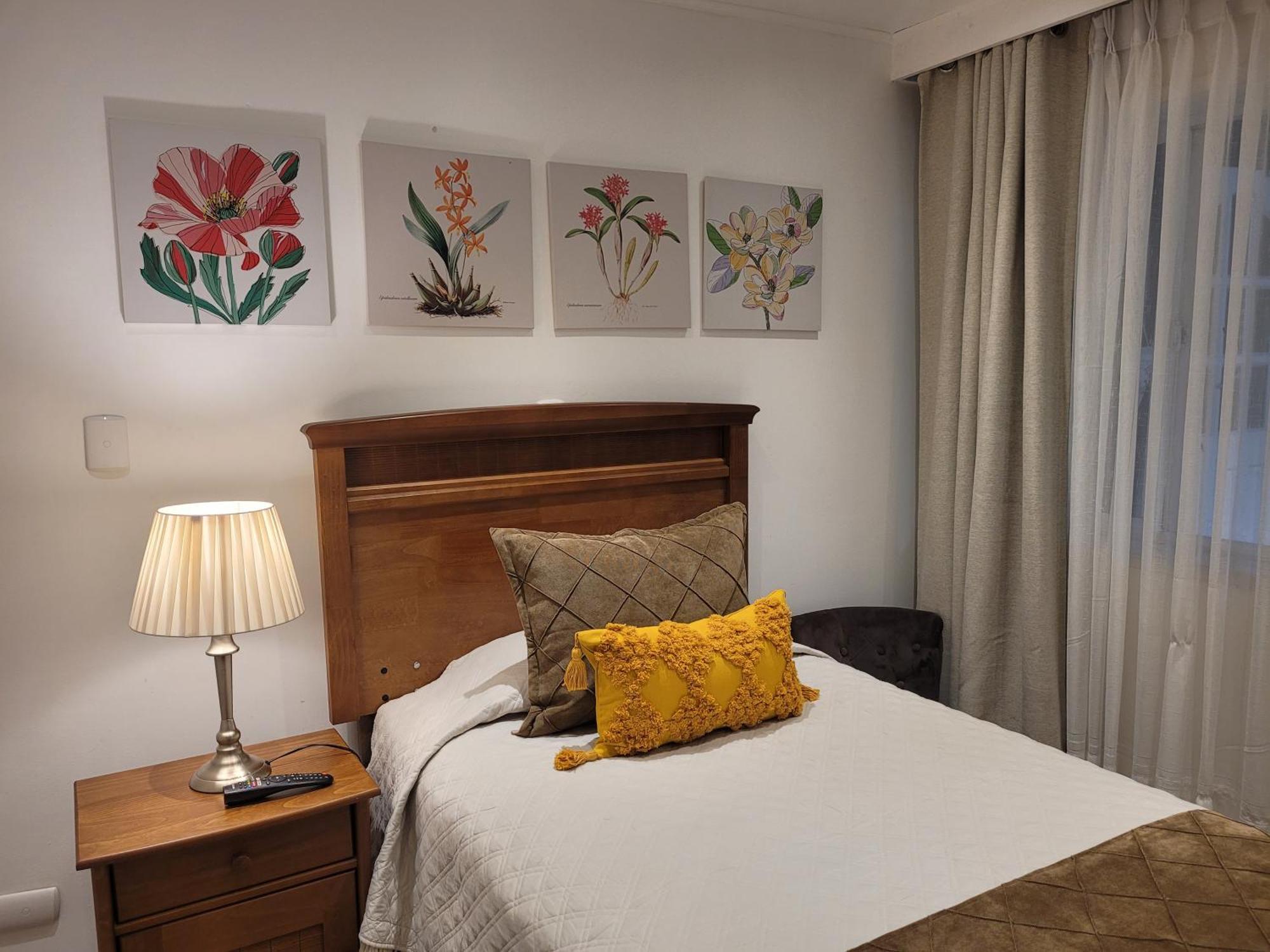 Hotel Puerta Del Lago Puerto Varas Eksteriør billede